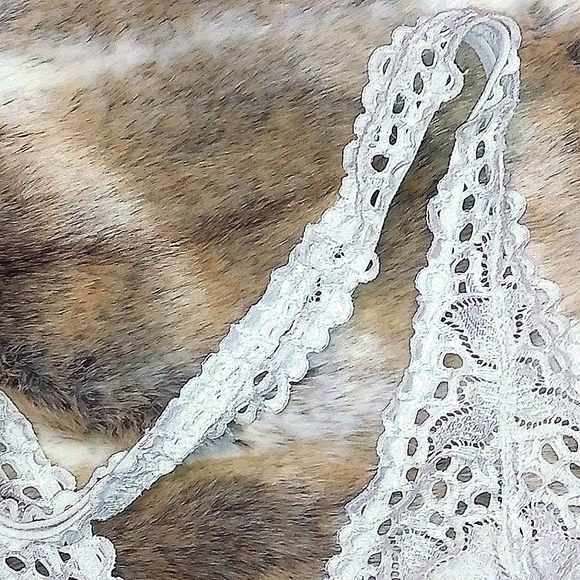 Aerie Lace Halter Bra - Picture 3 of 7